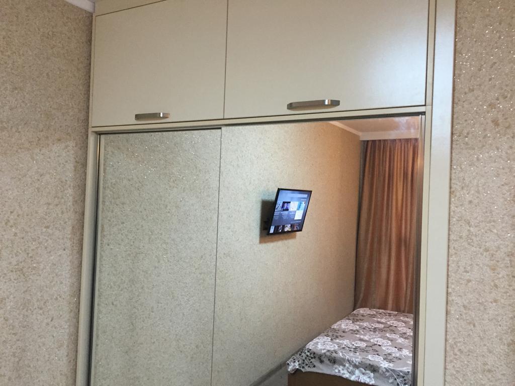 Sea Towers 2 Room Apartment 巴统 外观 照片