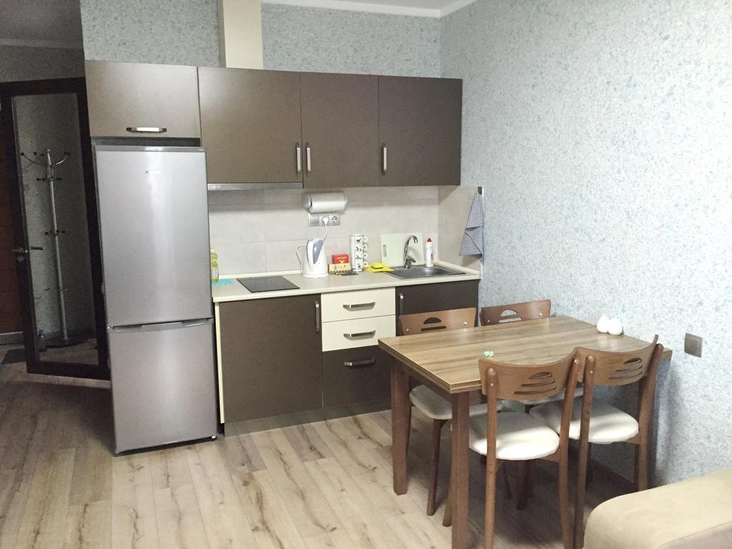 Sea Towers 2 Room Apartment 巴统 外观 照片